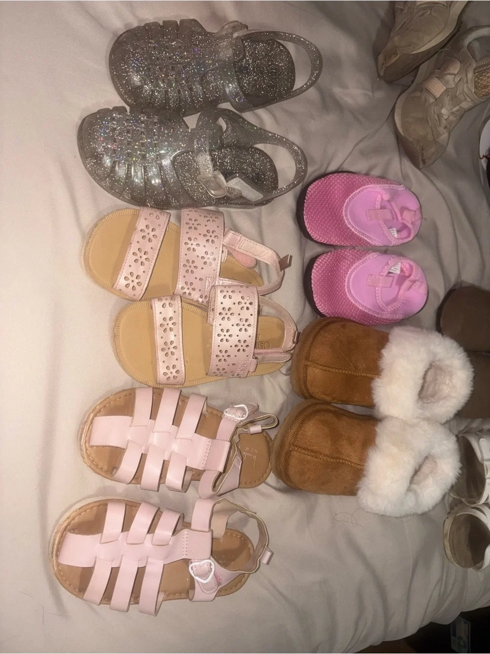 Kids shoes lot size 10. All for $25